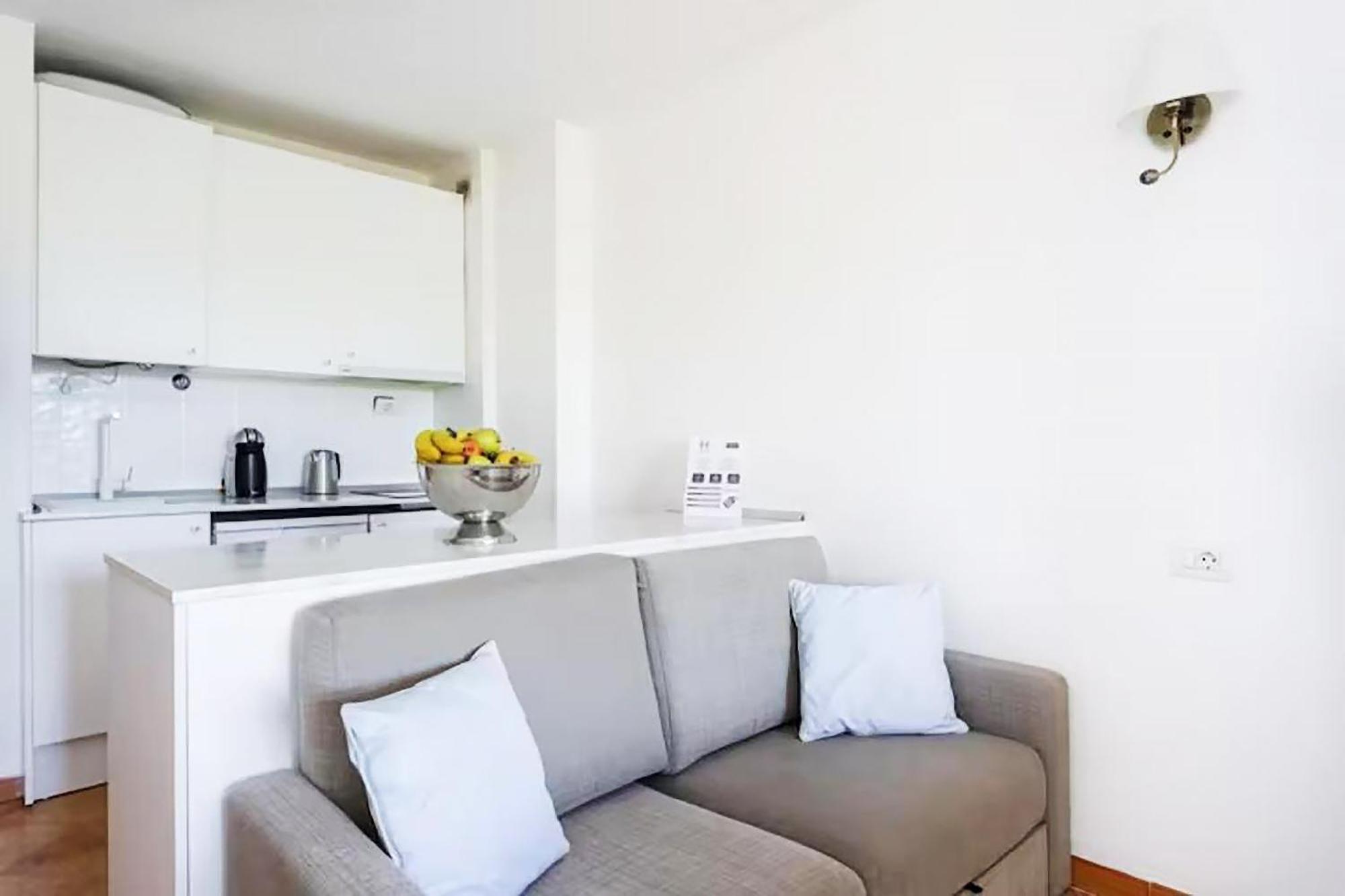 Classbnb - Seafront Studio With Beach View In The Center Of Los Cristianos ลอส กริสเตียนอส ภายนอก รูปภาพ